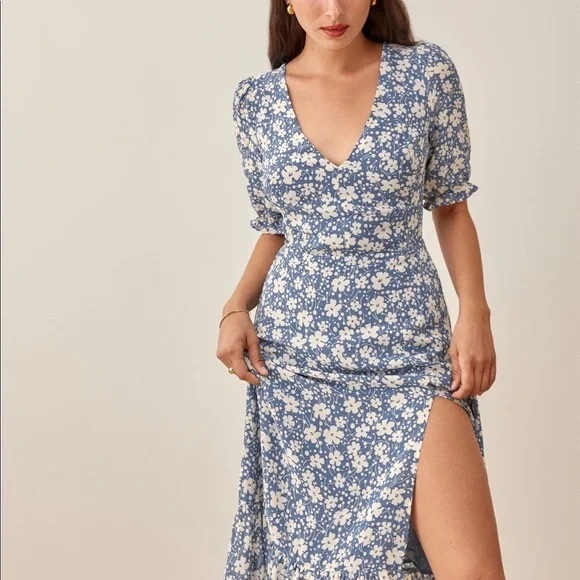 NWOT REFORMATION NANTES Midi Dress Blue White Floral Size 4! - Picture 2 of 7